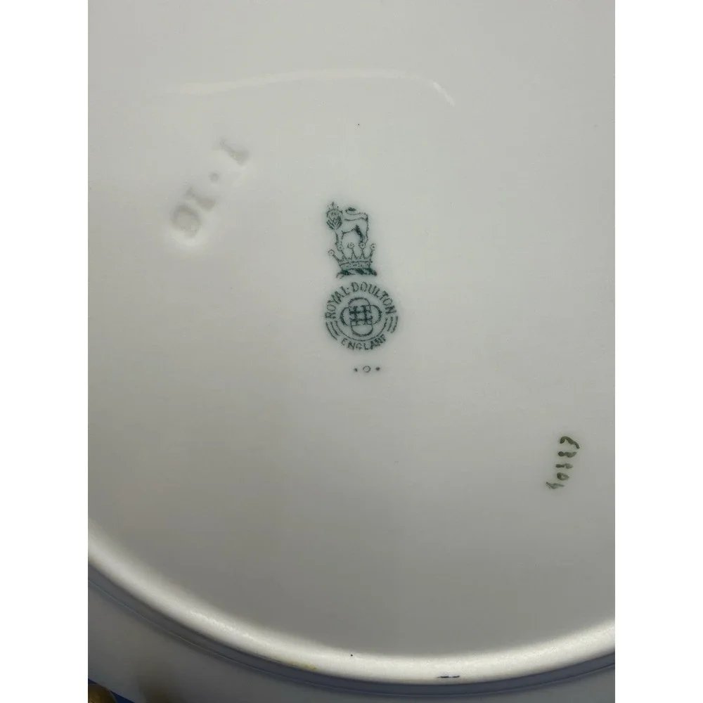 Vintage‎ Royal Doulton Made in England Hunting Scene (John Peel) Salad Plate